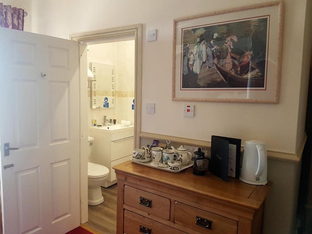ホテル ヴィクトリア ハウス B＆B カーナーヴォン エクステリア 写真