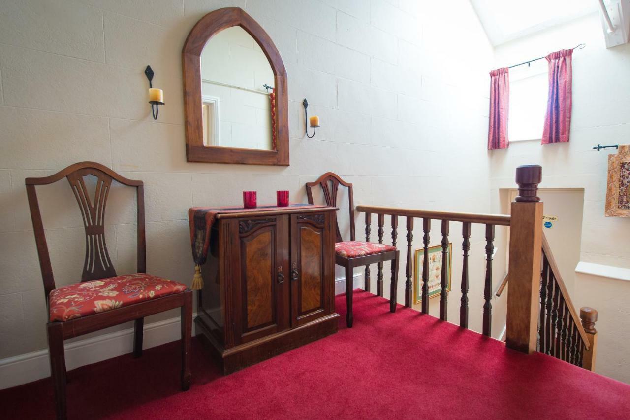 ホテル ヴィクトリア ハウス B＆B カーナーヴォン エクステリア 写真